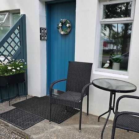 B&B Rooms Husavik 1 ภายนอก รูปภาพ