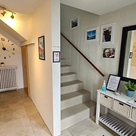 B&B Rooms Husavik 1 ภายนอก รูปภาพ