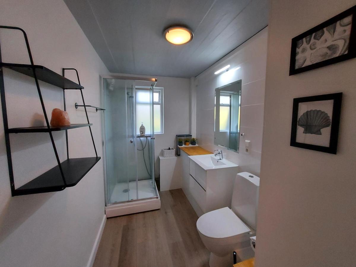 B&B Rooms Husavik 1 ภายนอก รูปภาพ