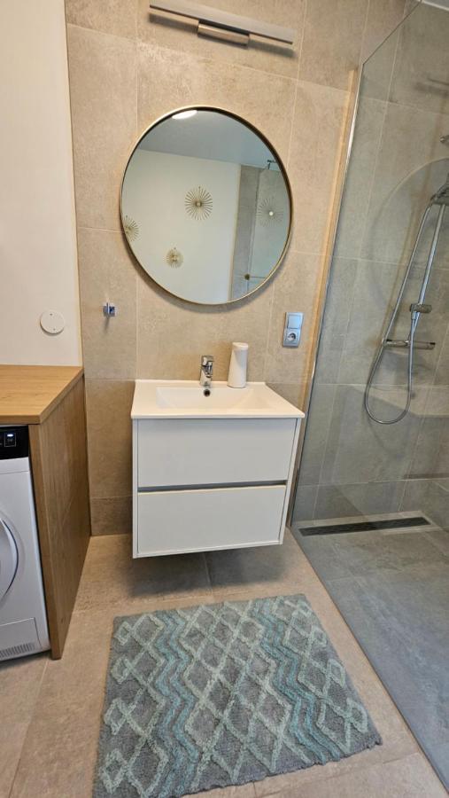 B&B Rooms Husavik 1 ภายนอก รูปภาพ